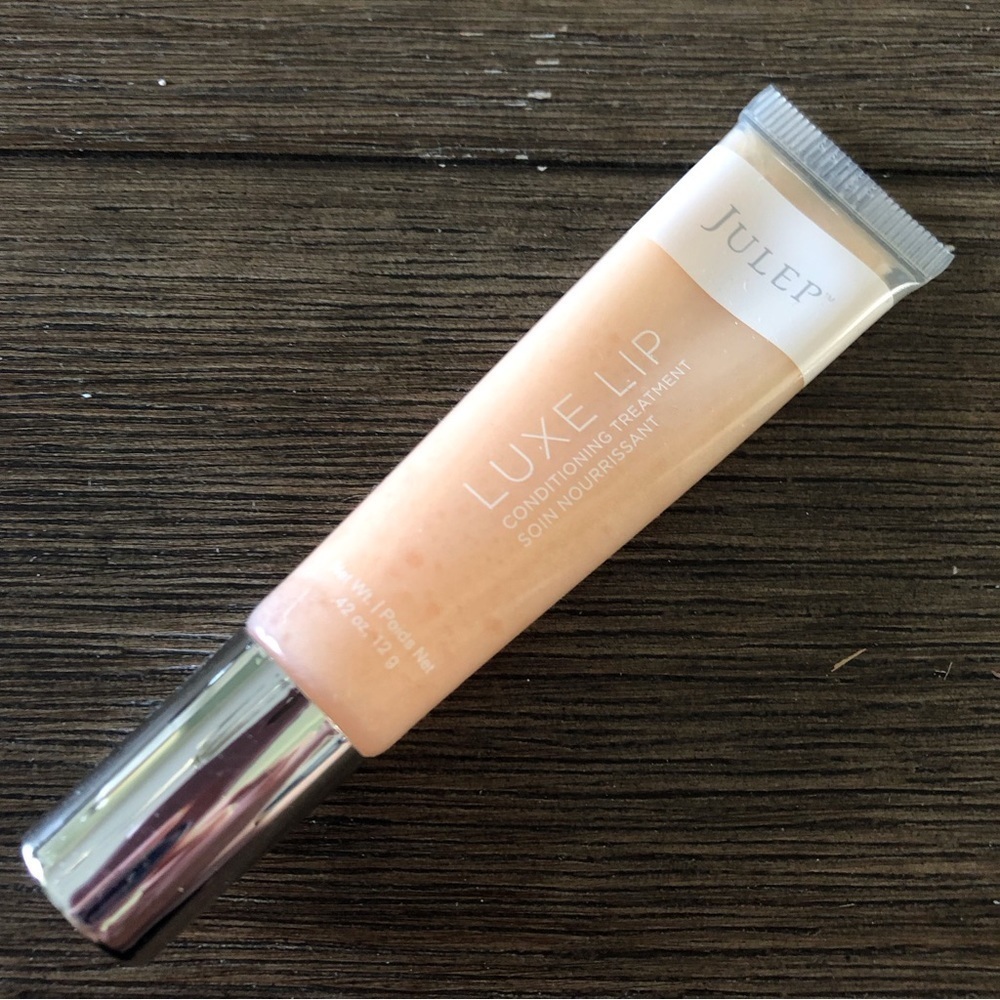 Julep Luxe Lip conditioning treatment in color Sheer Pink